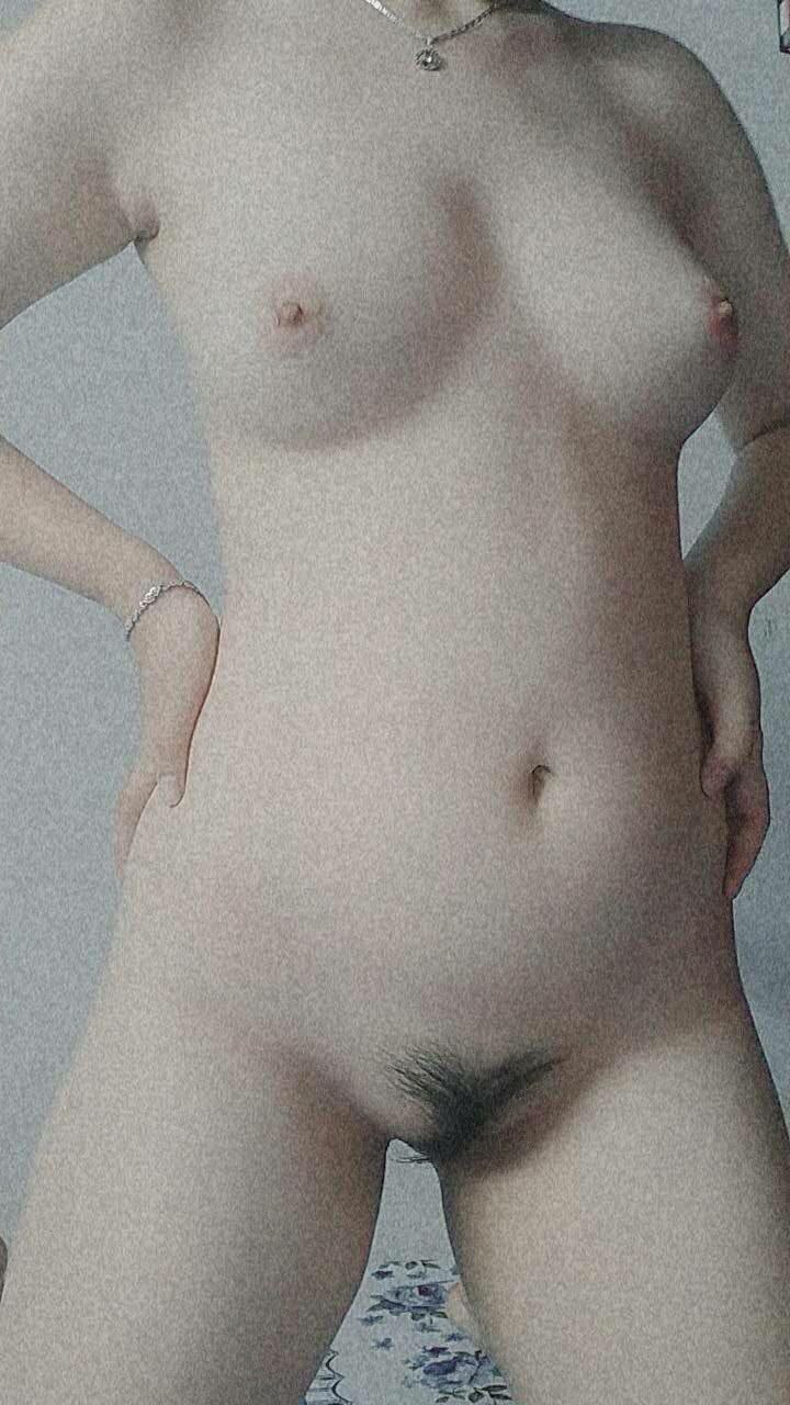 Em kế dễ thương giúp đỡ khi biết anh trai chưa từng có cô bạn gái thẩm du